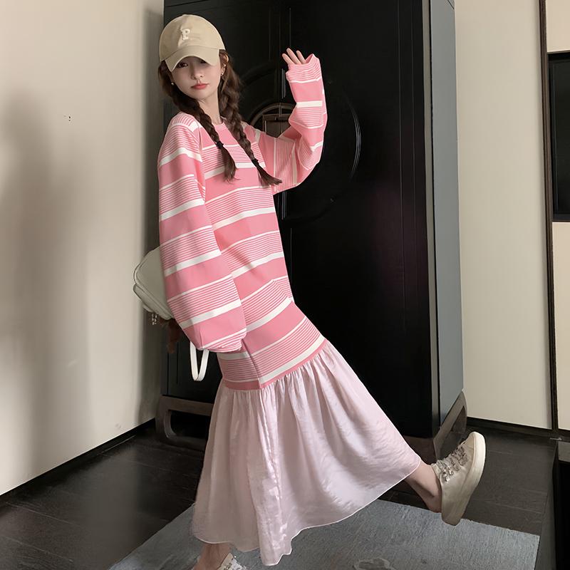 粉色条纹长袖卫衣连衣裙女2025春季新款设计感宽松鱼尾拼接长裙潮,女装连衣裙,浙宝289