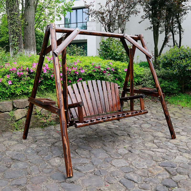 圆木室外庭院带顶花园秋千