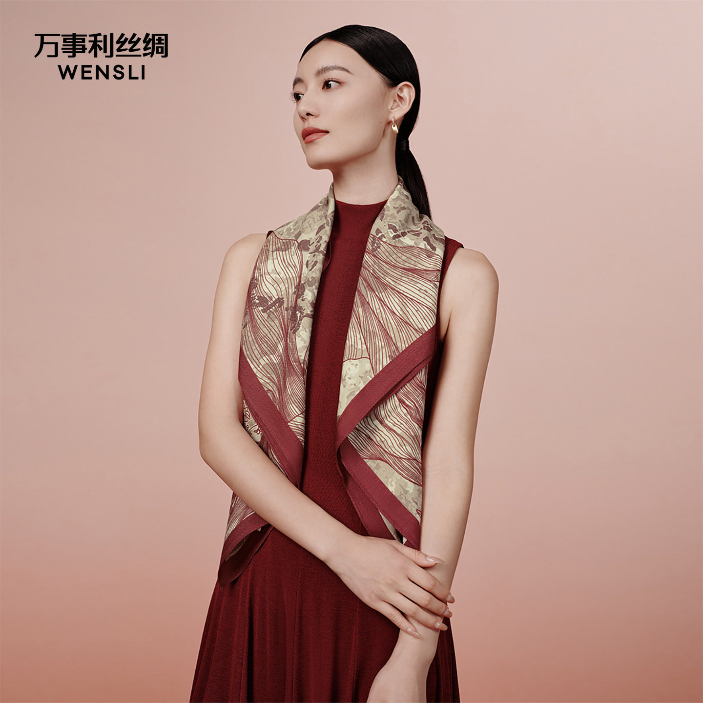[生日礼物]万事利冬季真丝丝巾丝羊毛红色围巾女桑蚕丝披肩锦鱼绘