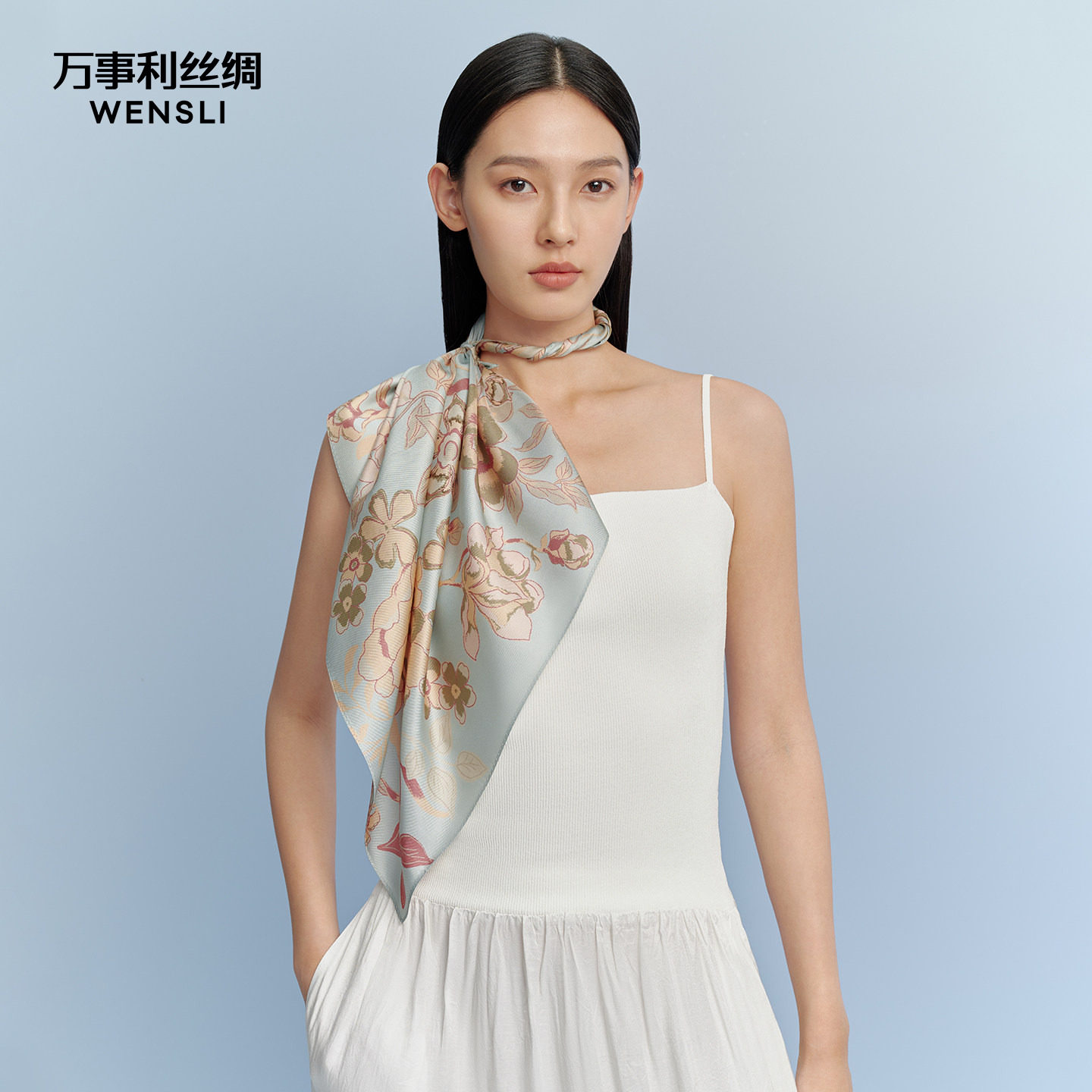 万事利26春夏新品真丝丝巾双面同色印花卷边中方巾围脖女礼盒繁花