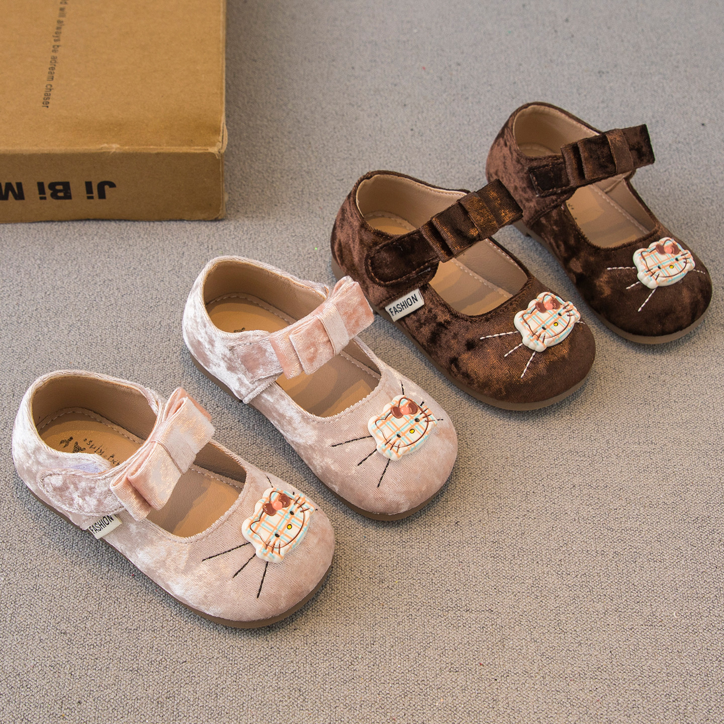 女童皮鞋2025春秋新款儿童鞋子小女孩公主鞋卡通宝宝豆豆鞋单鞋潮,童鞋/婴儿鞋/亲子鞋,皮鞋,淘宝优惠券,粉丝福利购,淘宝优惠卷