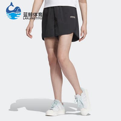 阿迪达斯女子运动短裤