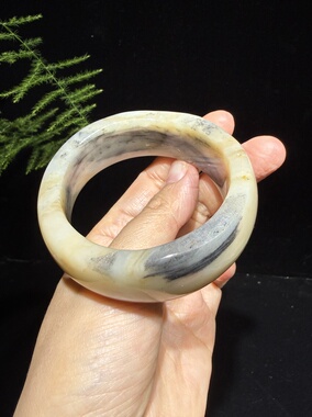 儒贤玉道新疆和田玉籽料三彩楼兰宽版随行镯三色交织如丹霞分层