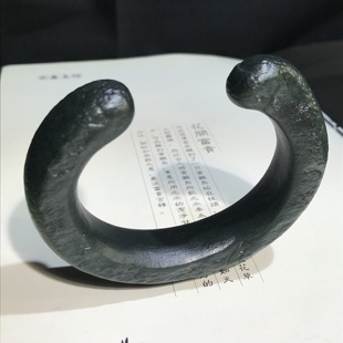 儒贤玉道新疆和田玉山流水黑青粗老光男女神同款卡镯
