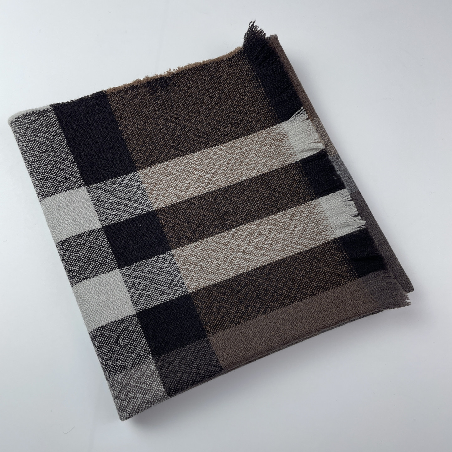 春秋薄款羊毛英伦风格子围巾