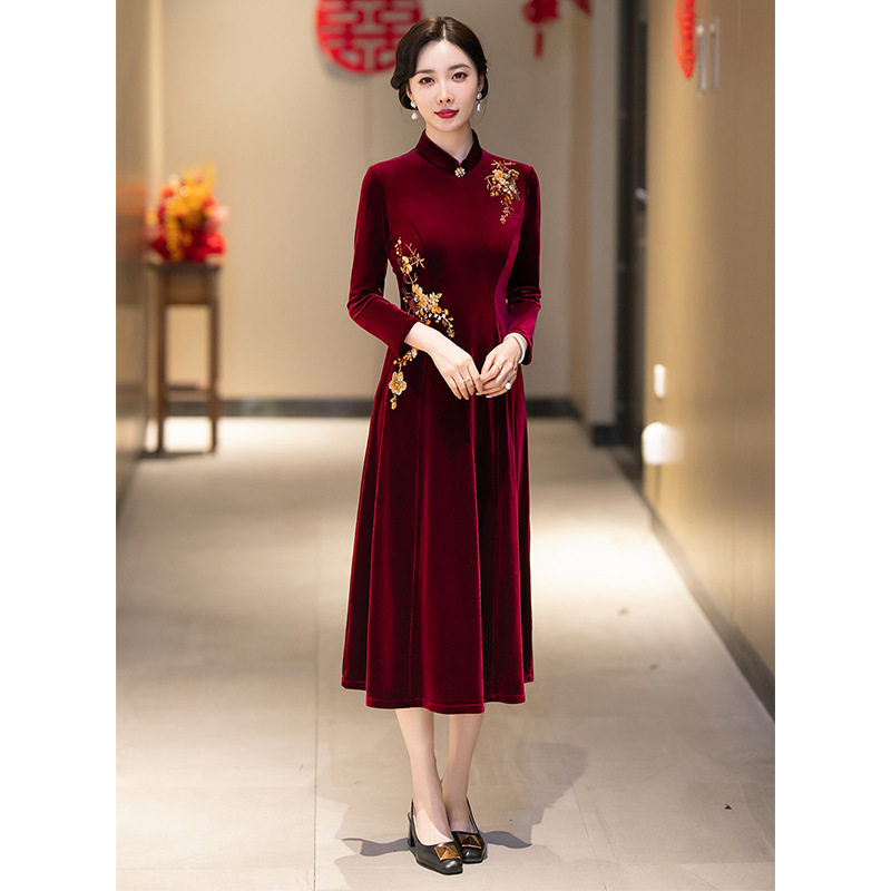 妈妈婚宴装结婚礼服丝绒旗袍喜婆婆婚礼喜服气质平时可穿秋冬季