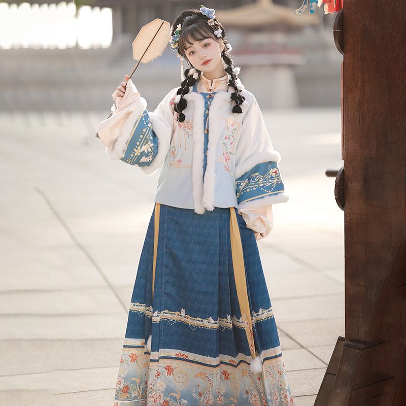 新款原创明制冬季加厚汉服女新年