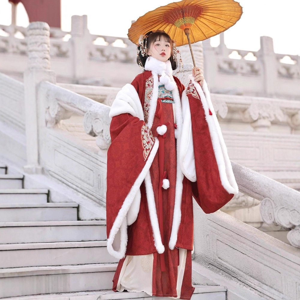 冬季毛呢汉服2026新款绣花大袖衫