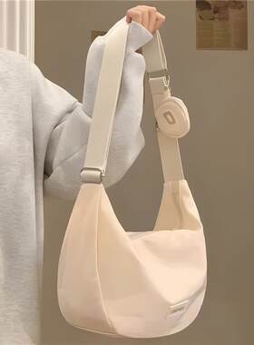 时尚水饺形女款斜挎包 百搭帆布托特学生书包 日韩风格单肩通勤包