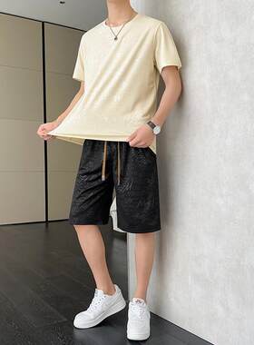 男士短袖恤夏季潮流透气冰丝休闲运动男装套装搭配一套帅气衣服