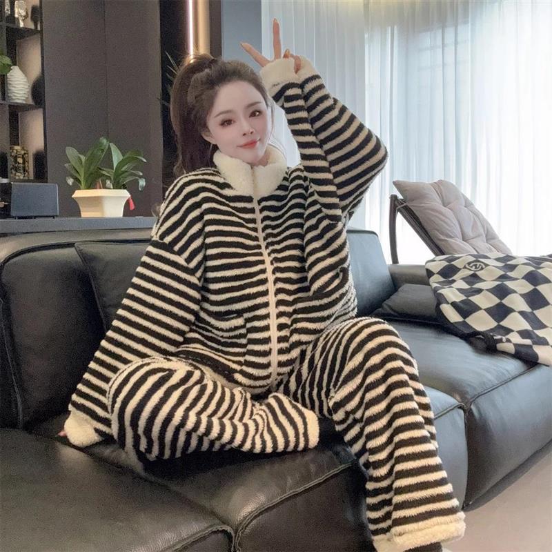 套装加厚加绒保暖厚外套女秋冬季冬天穿搭条纹睡衣外穿家居服上衣