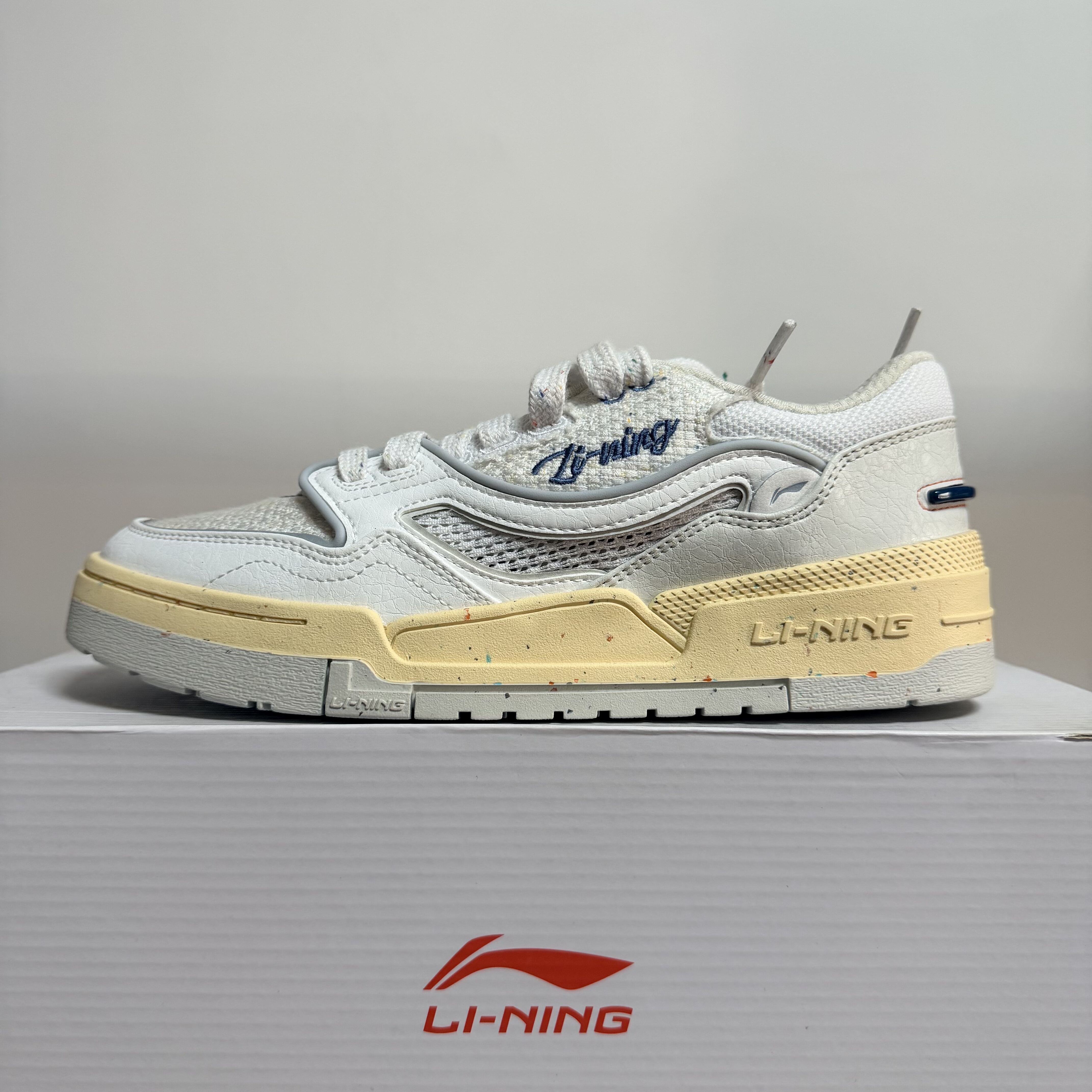 李宁001 BTC PRM男子舒适软弹经典休闲板鞋AGCU053-1