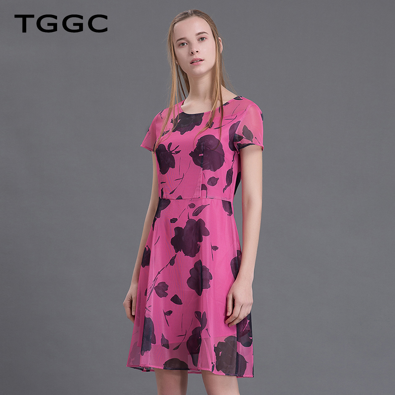TGGC 2018ÏÄװпîÐÞÉíʱÉÐÓ¡»¨A×Öȹ¸ßÑü¶ÌÐäÖг¤¿îÁ¬ÒÂȹF20579