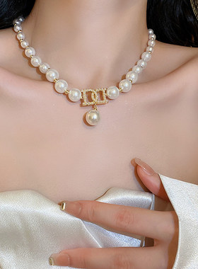 法国【设计师】Glam Dani 夸张大珍珠字母D轻奢名媛小众锁骨颈链