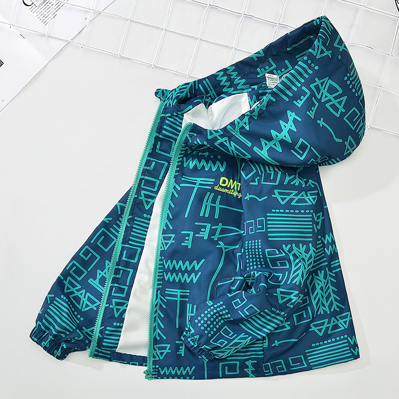 冲锋衣薄儿童冲锋衣多眯童话春秋