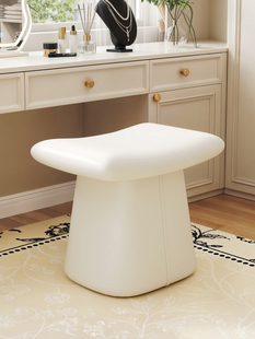 高级化妆凳靠背梳妆台专用椅子家用女生卧室轻奢美甲凳子2025新款