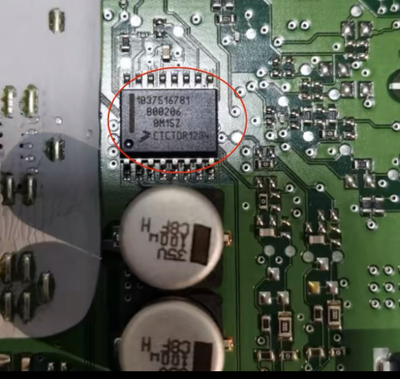 1037516781 B00206 P0748现代变速箱电脑板易损IC芯片