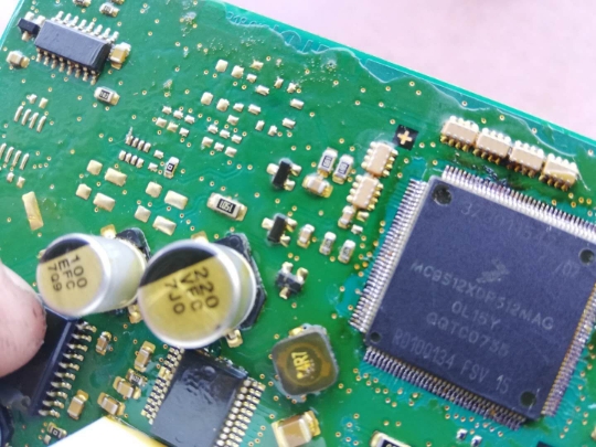 【德林汽车电子】专营全系列汽车电脑板芯片,上传的芯片都有现货,一个起拍，选择快递默认发【顺丰快递】选择平邮默认发【申通快递】本店上传的芯片大部分为汽车BCM易损元件，搜索不到的芯片可直接联系我们！