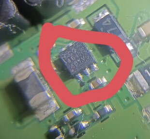 TPS61165DRVR TPS61165 丝印 CCQ WSON6 背光LED驱动器IC芯片原装