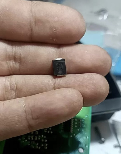 丝印GFK 原装进口30V车规TVS保护二极管DO-214AB
