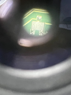 KP   宝马汽车电脑板40069旁边贴片三极管 3脚位   全新