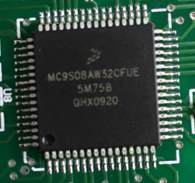 MC9S08AW32CFUE 5M75B 汽车电脑板芯片 空白无程序