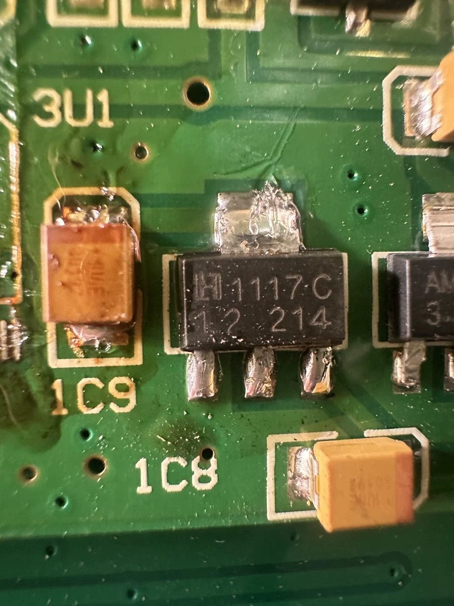 原装LM1117C 1.2丝印1117C SOT223芯片三极管图片
