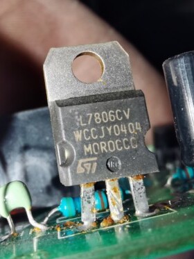 全新现货 L7806 L7806CV 6V LM7806 TO-220 三端稳压管