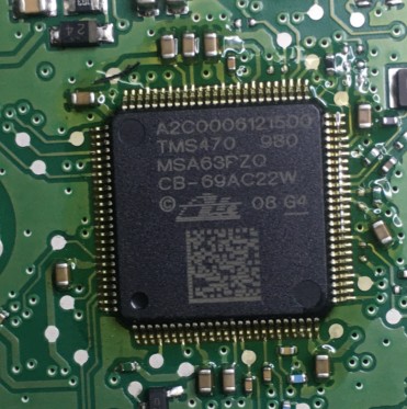 A2C0006121500 TMS470MSA63PZQ 汽车电脑板IC芯片内部故障通讯