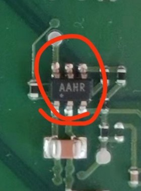 MAX8880EUT全新原装SOT23-6丝印AAHR低压差稳压器芯片主营MAXIM