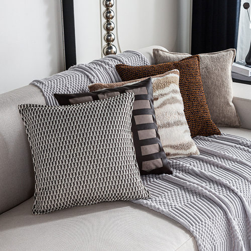 现代简约高级感抱枕酒店样板间卧室床头靠枕美拉德咖色靠垫抱