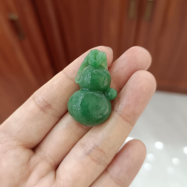 收藏天然玉石独山玉吊坠南阳玉独玉精雕葫芦玉挂件福禄寿玉佩饱满