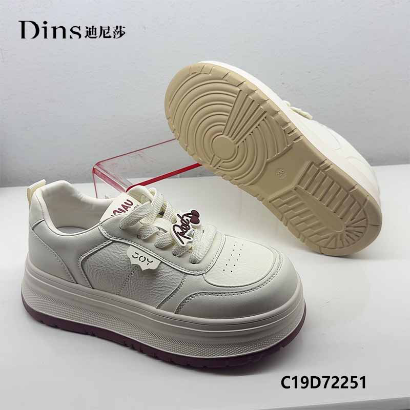 2026春季新款厚底休闲运动板鞋舒适牛皮透气小白鞋百搭女鞋72251,女鞋,时尚休闲鞋,淘宝优惠券,粉丝福利购,淘宝优惠卷