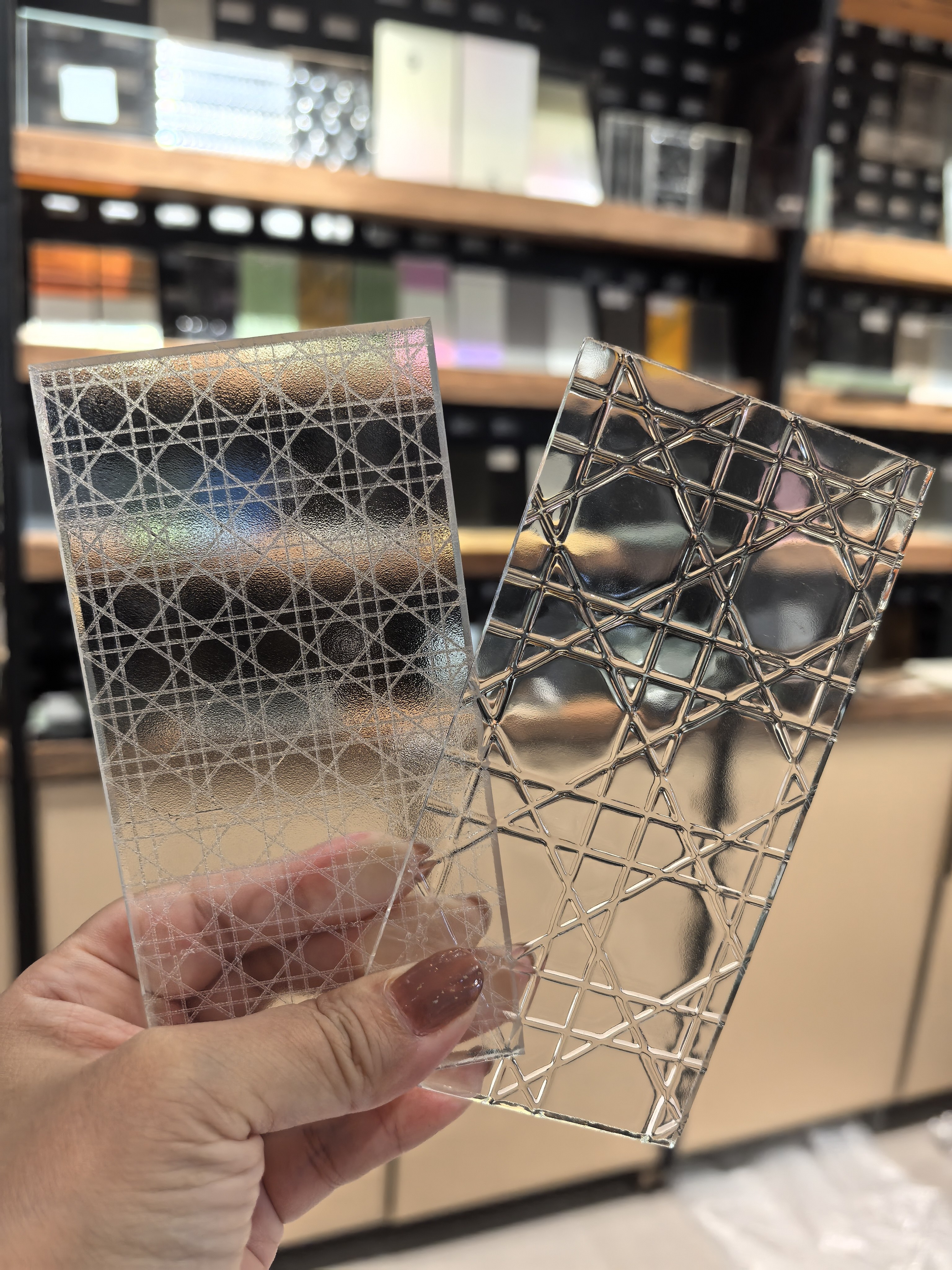 迪奥腾语腾格纹六角形压花夹丝夹绢夹胶钢化艺术玻璃定制屏风隔断,基础建材,艺术玻璃,淘宝优惠券,粉丝福利购,淘宝优惠卷