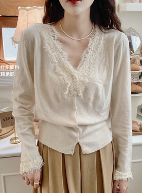 【Dear YN】温柔风V领蕾丝针织打底衫外穿修身显瘦薄款针织开衫女