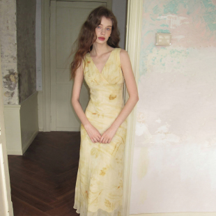 11点上新 高级感新款 法式 ZHUYIYI 背心式 春季 连衣裙女薄纱