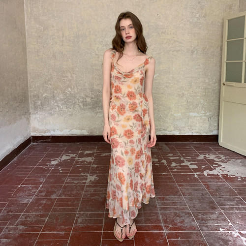 ZHUYIYI 新款荡领细吊带连衣裙女夏季高级感修身印花长裙原创设计