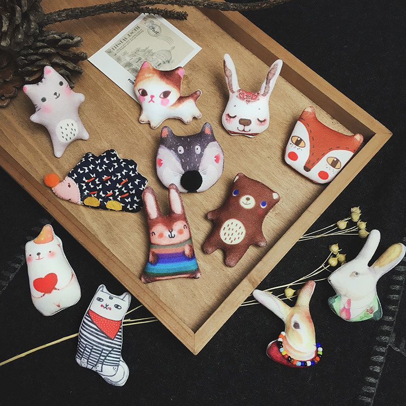 Broche femme en Fluid Systems - Ref 1184166 Image 1