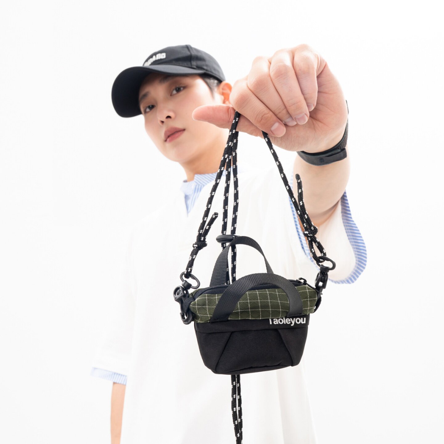 潮牌迷你小挎包男女挂件包装饰包零钱包户外旅行耳机包mini托特包