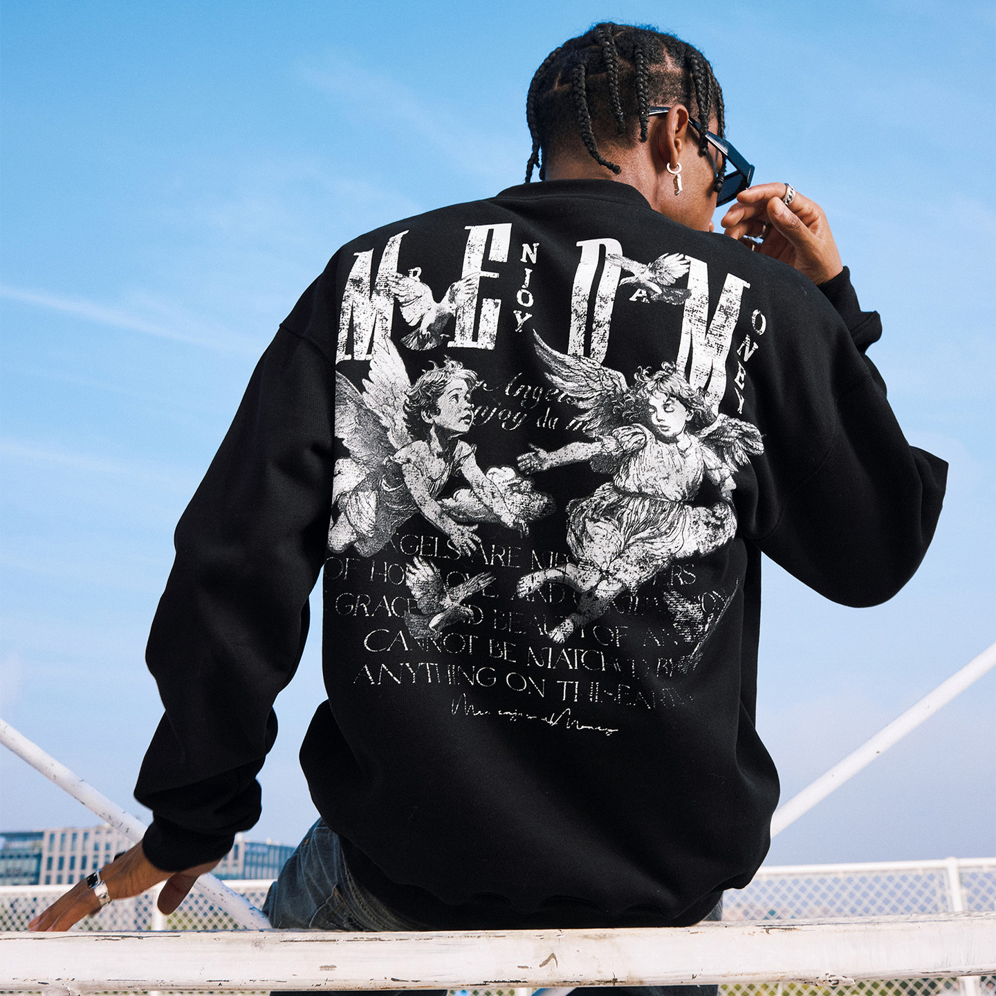 MEDM天使字母印花贴布休闲卫衣