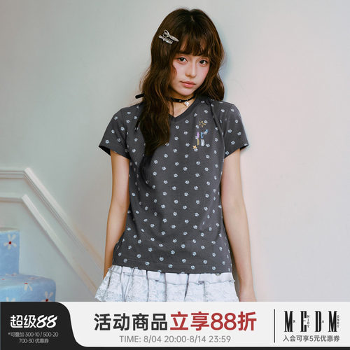MEDM 短款V领小狗爪满印休闲T恤女款可爱风修身显瘦透气百搭短袖