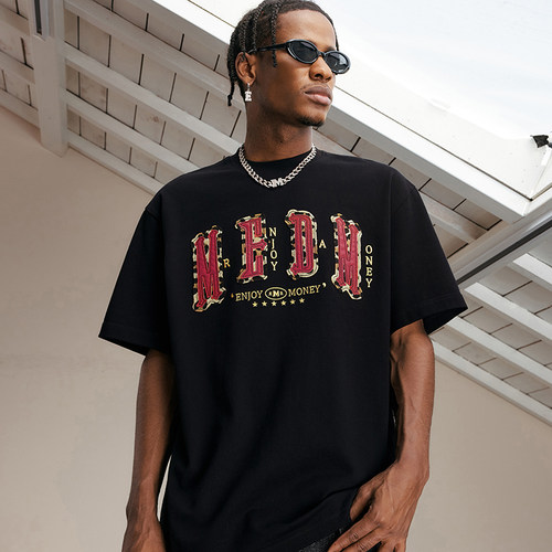 MEDM字母贴皮短袖T恤男士