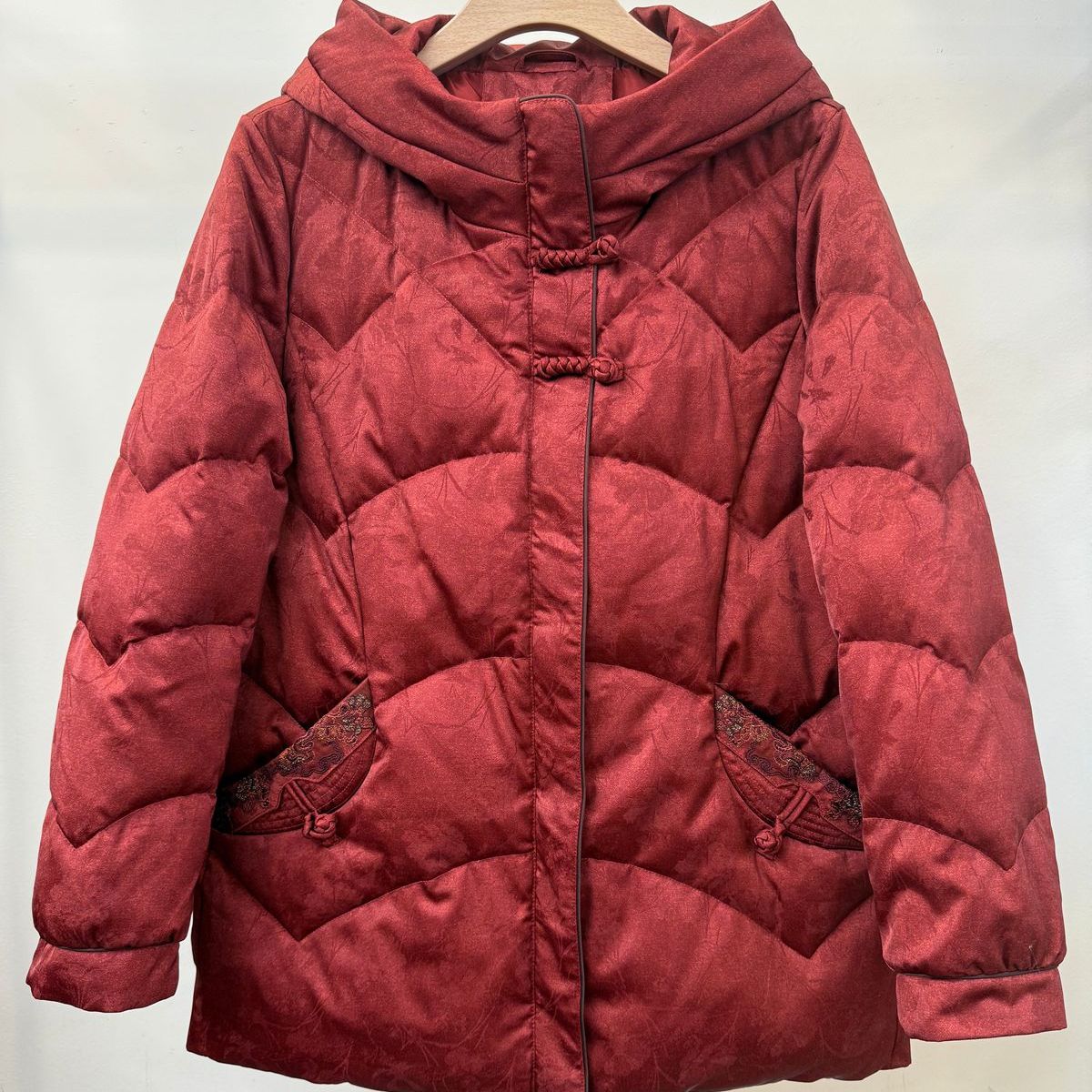 丝瑞90绒妈妈羽绒服女中长款新款中老年加厚大码印花奶奶冬装外套