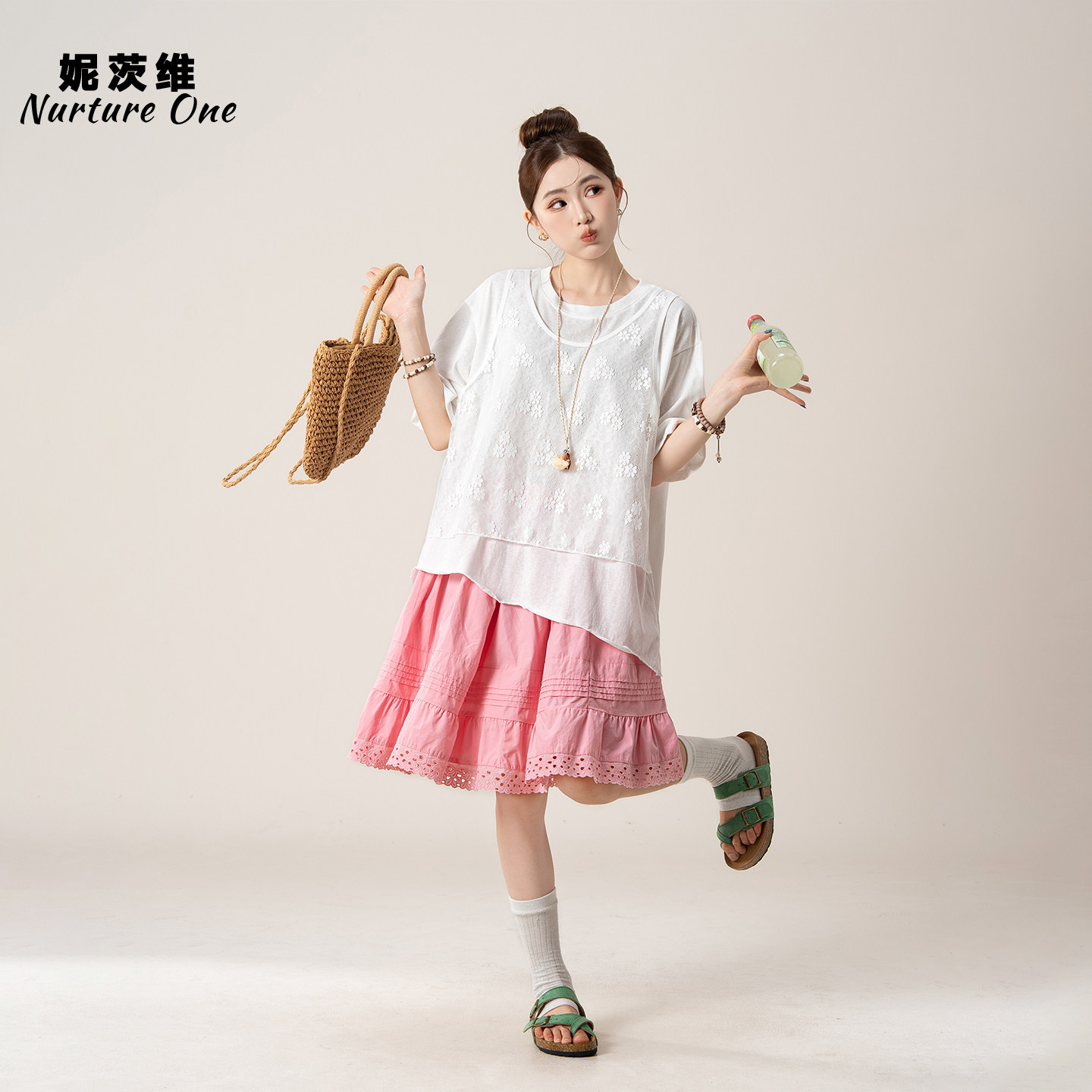 妮茨维【白韵轻语】假两件蕾丝钩花T恤女夏日消暑穿搭短裙两件套