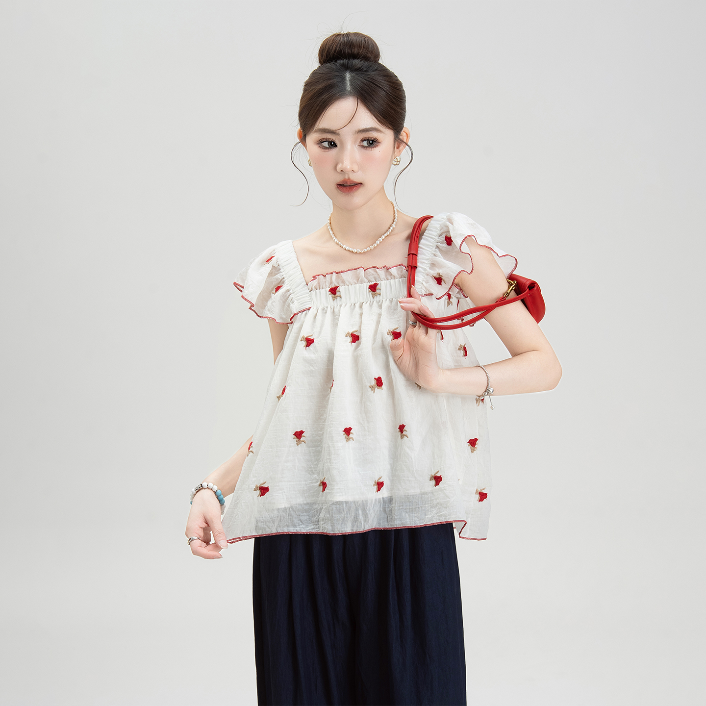 法式碎花刺绣小飞袖吊带背心女夏