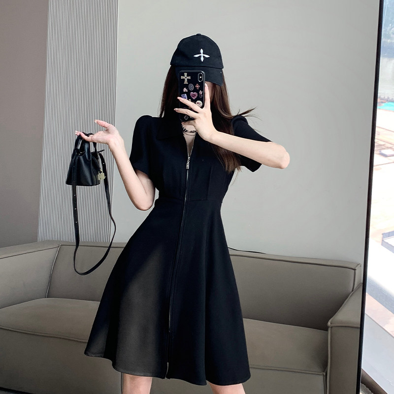 黑色休闲polo连衣裙子女夏季2023新款收腰显瘦拉链气质a字小黑裙