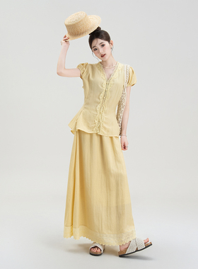 黄色V领蕾丝拼接泡泡短袖衬衫女夏季新款高腰显瘦a字半身裙子套装