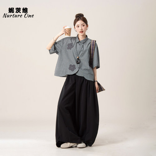 拼贴花朵弧形下摆格子衬衫女上衣