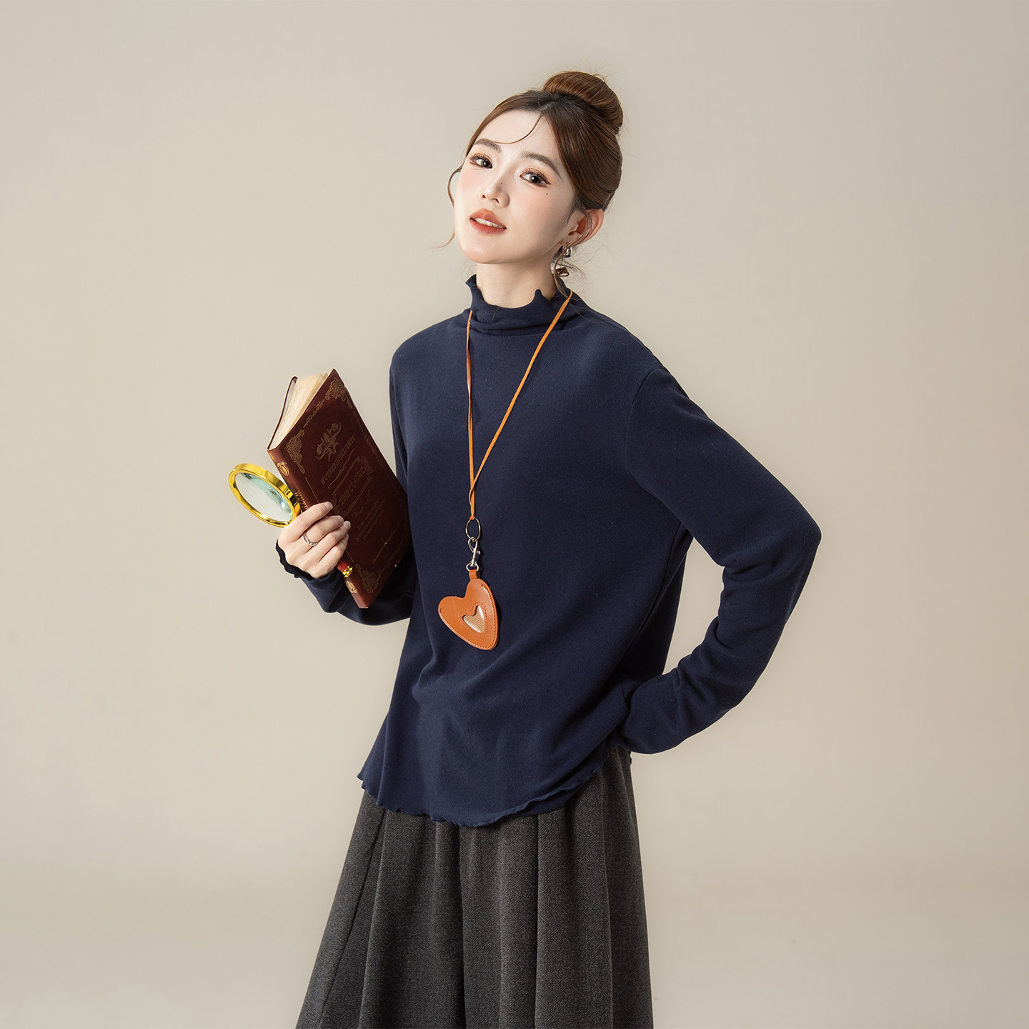 藏蓝色木耳花边堆堆领长袖T恤女春秋新款宽松显瘦内搭打底衫上衣,女装/女士精品,T恤,淘宝优惠券,粉丝福利购,淘宝优惠卷