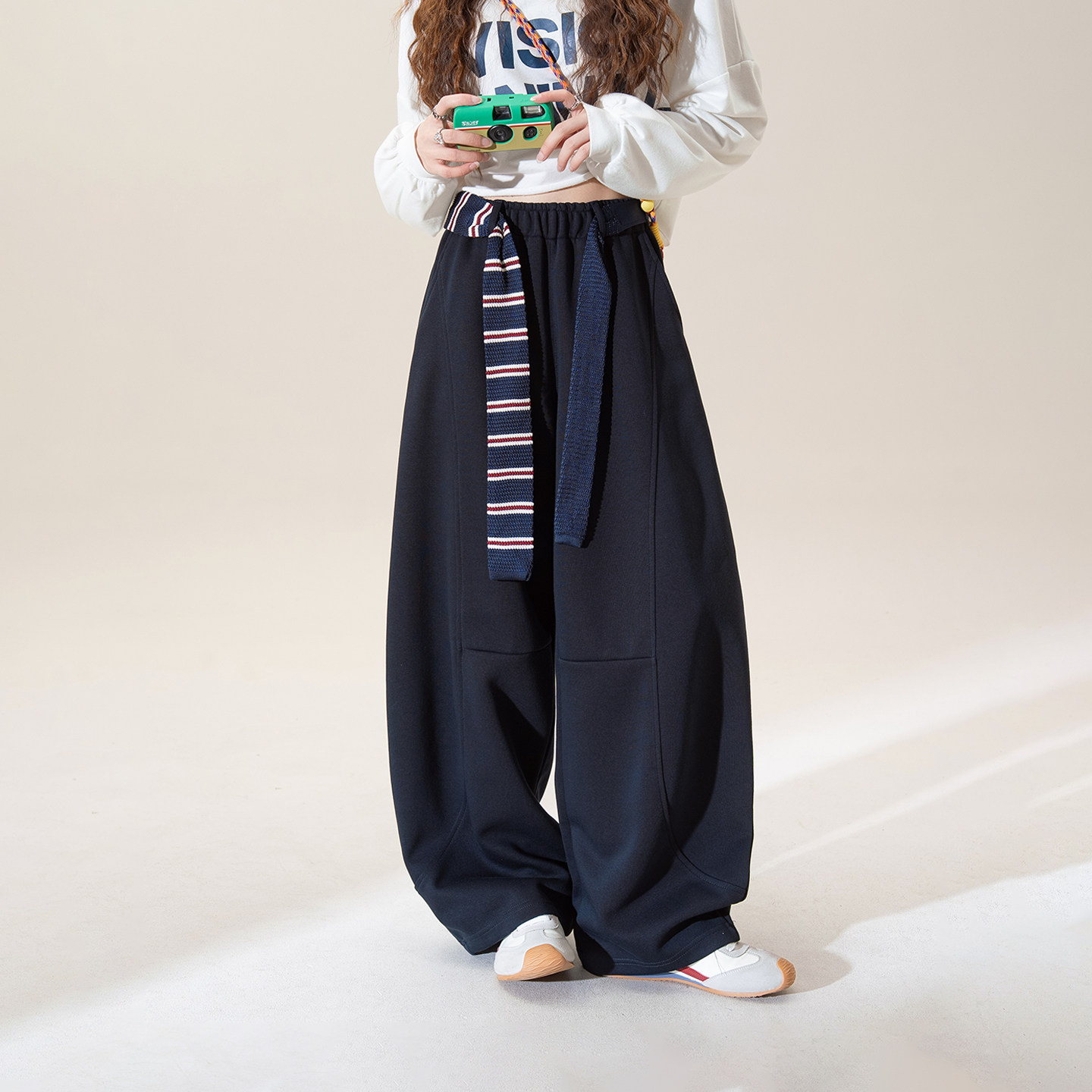 蓝色松紧腰弯刀休闲裤女秋季新款宽松慵懒松弛感显瘦百搭阔腿裤子